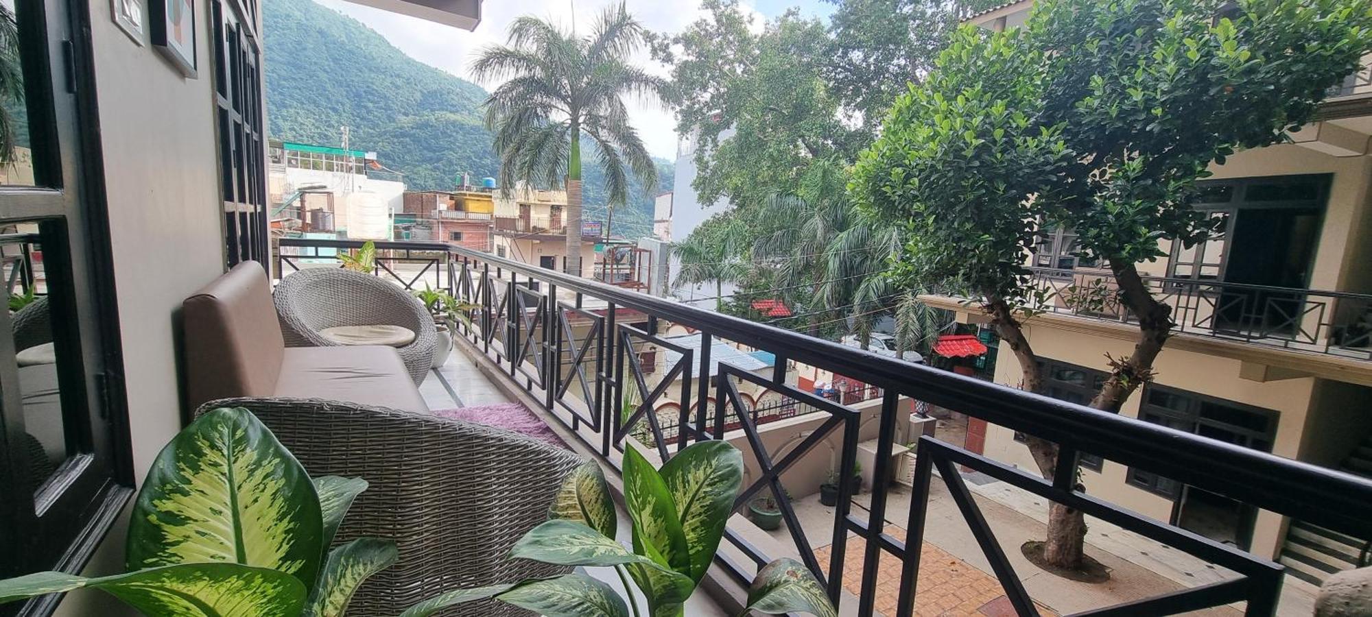 Praana Wellness Resort By Around Stays Rishīkesh Exterior foto